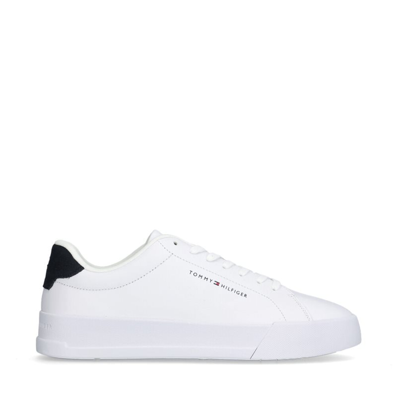 FM052970 Sneakers