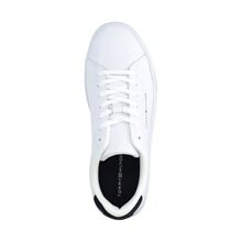 FM052970 Sneakers